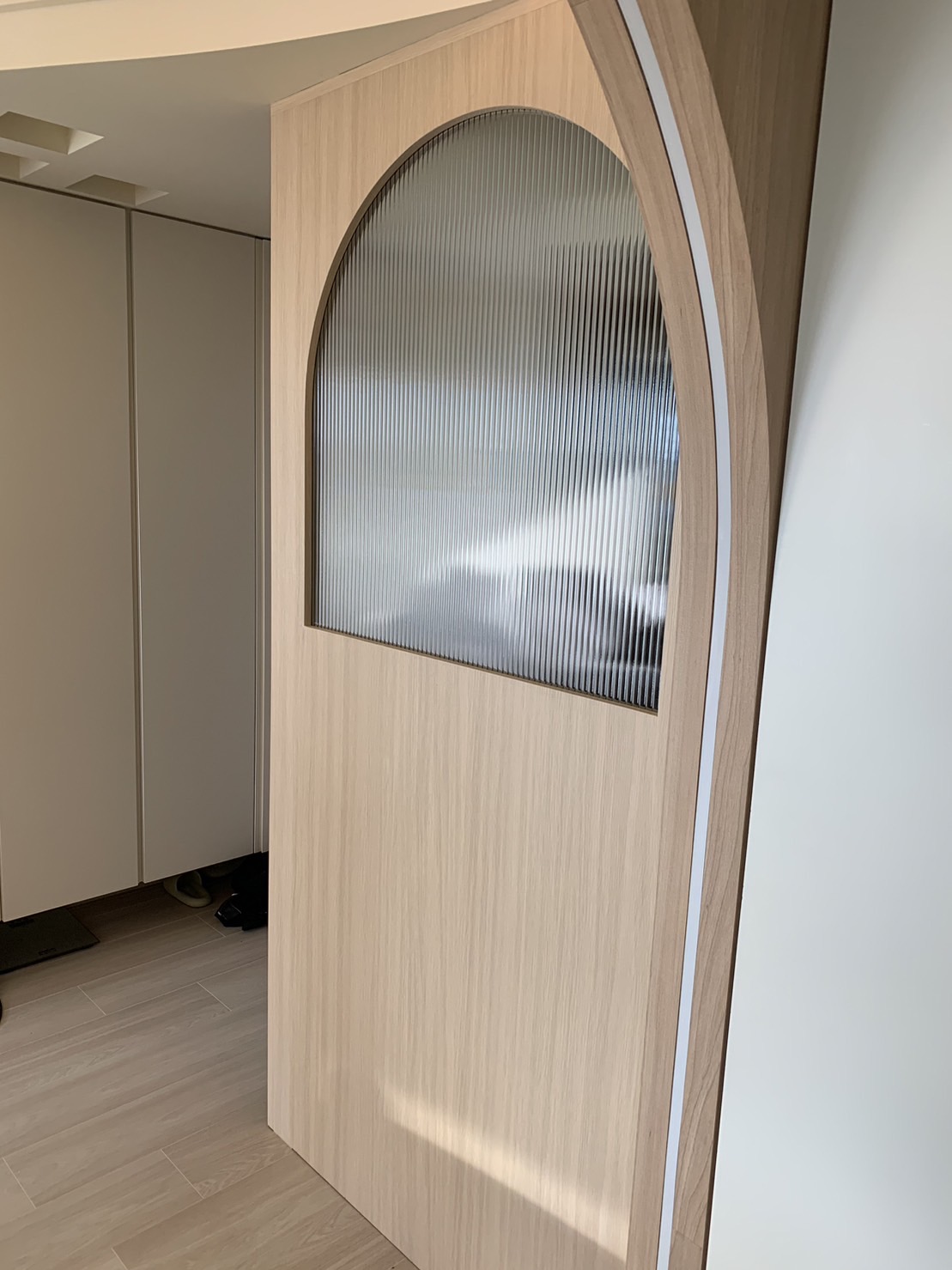 訂製長虹玻璃屏風