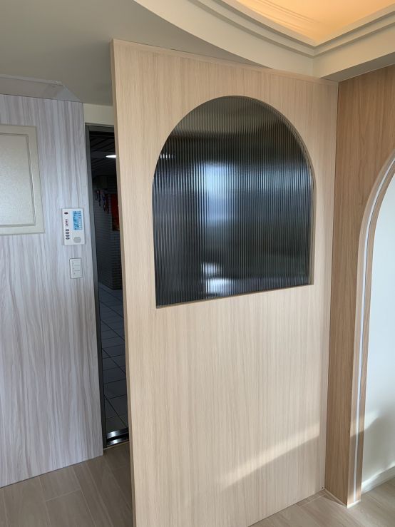 訂製長虹玻璃屏風